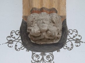 Corbel in the shape of a cup